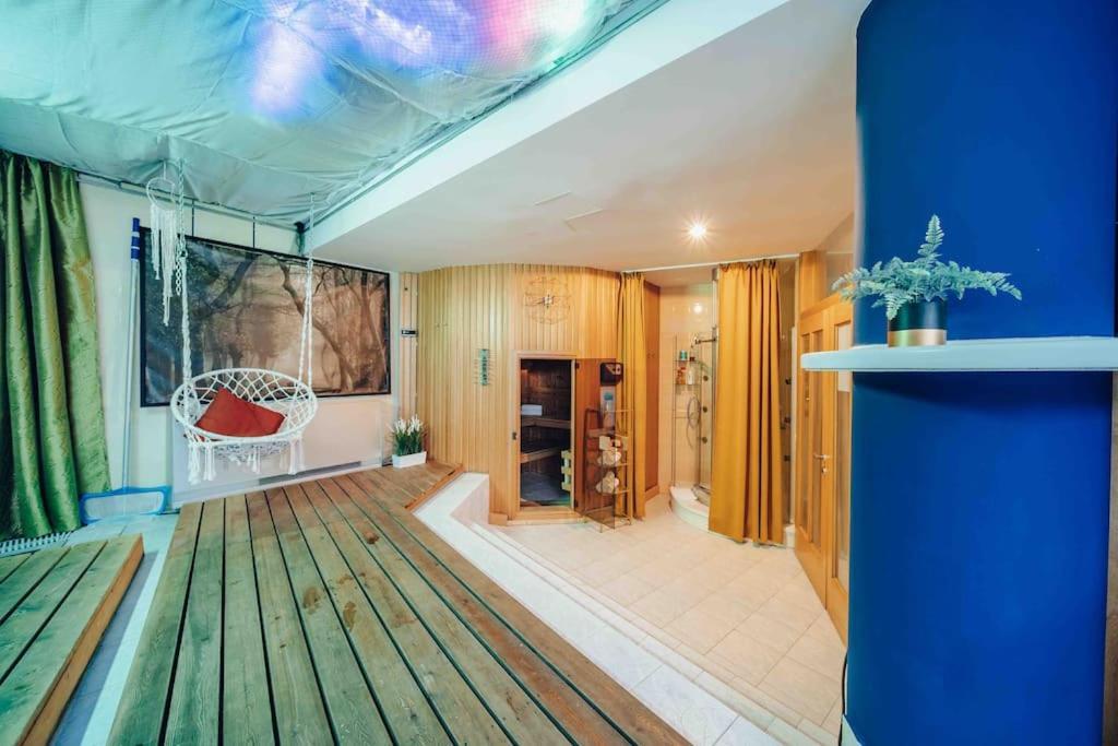 Unique Apartment With Private Pool, Cinema, Spa Prague Exterior photo